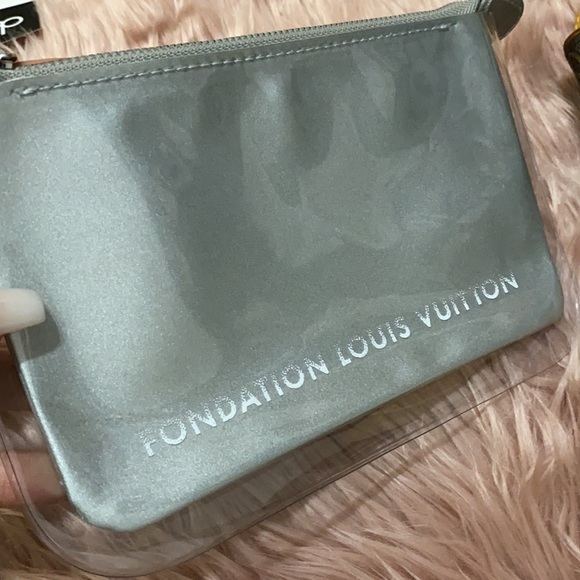 SOLD 1️⃣4️⃣0️⃣ Louis Vuitton Fondation bag - Picture 4 of 4